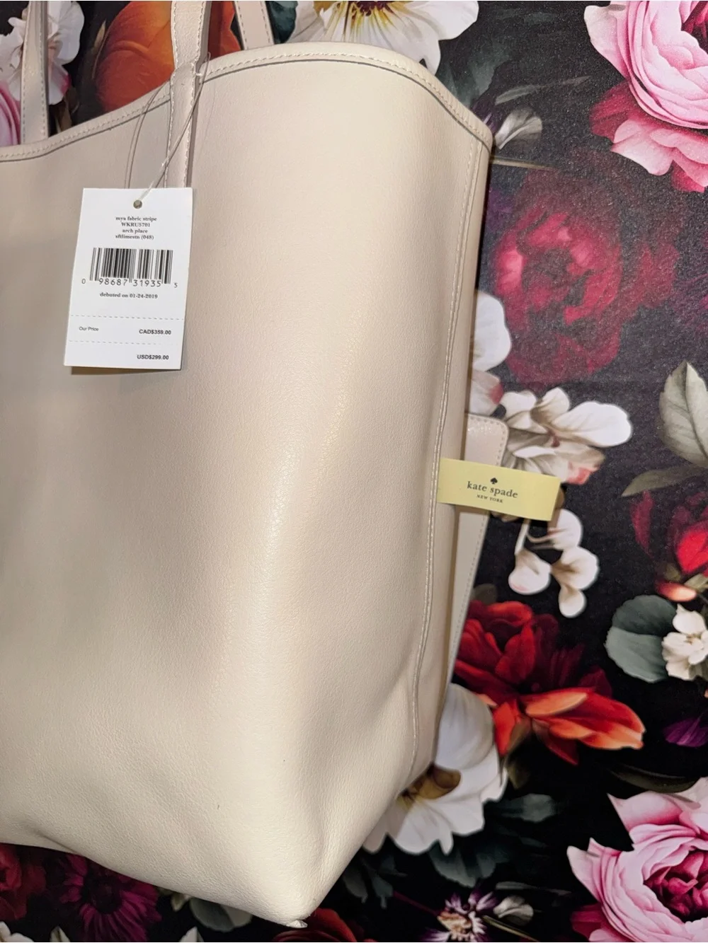 NWT kate spade Reversible Beige & Cream Striped Canvas/ Leather Tote w/ wristlet